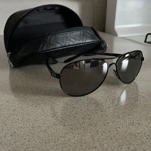 Women’s Oakley sunglasses